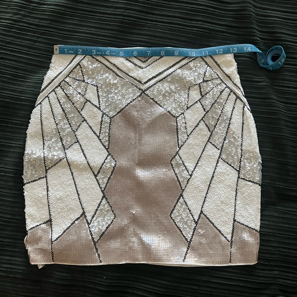 Express Sequin Mini Skirt - Picture 11 of 13
